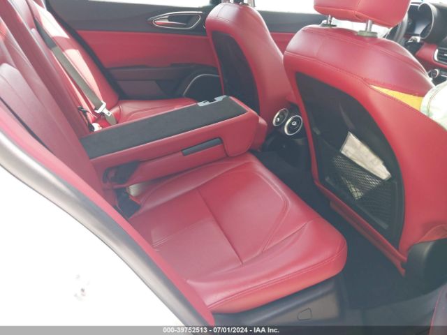 ZARFAEEN2H7561124 Alfa Romeo Giulia Ti Awd
