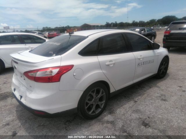 1FADP3F21EL337733 Ford FOCUS SE