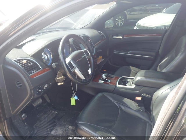 Chrysler 300 2014 2C3CCARG7EH297477 Image 5