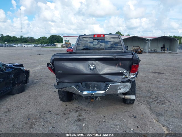 1C6RR7GG1HS777044 RAM 1500 Slt Quad Cab 4x4 6'4 Box