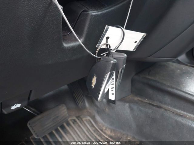 1GCPDAEK7PZ101142 Chevrolet Silverado 1500 4wd  Short Bed Wt