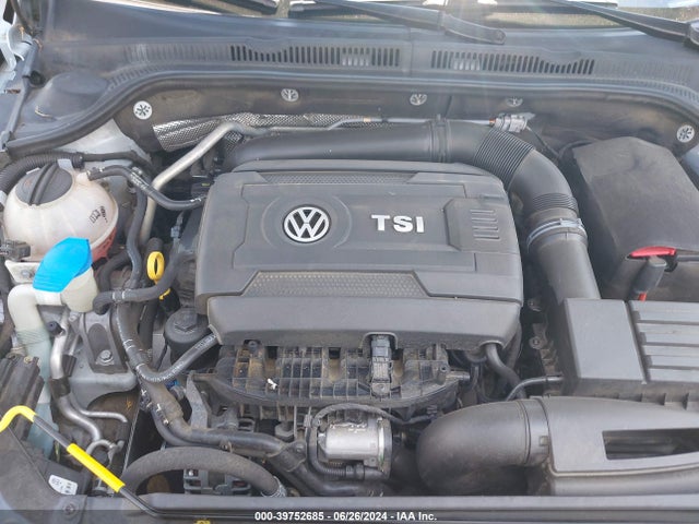 3VW5T7AJXHM266743 Volkswagen JETTA GLI