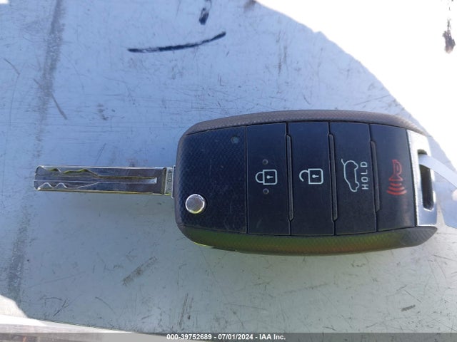 KIA SOUL + 2018 KNDJP3A51J7574062 Image 11