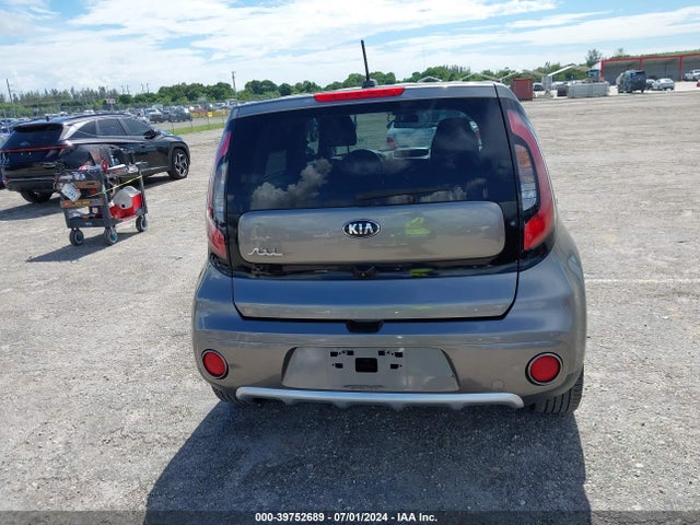 KIA SOUL + 2018 KNDJP3A51J7574062 Image 16