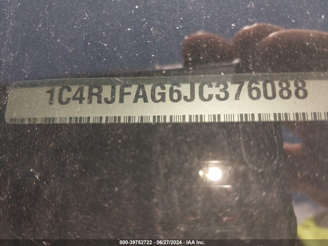1C4RJFAG6JC376088 Jeep Grand Cherokee Altitude 4x4