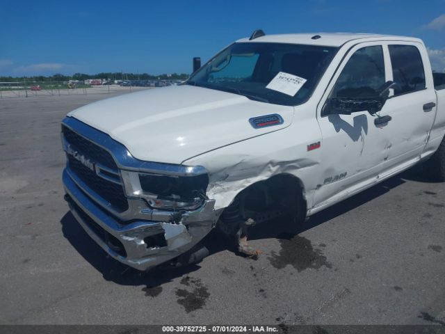 3C6UR5CJ9KG647866 RAM 2500 Tradesman  4x4 6'4 Box
