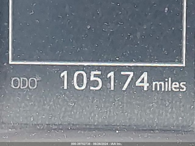 2T3BFREV9HW636083 Toyota RAV4 LE