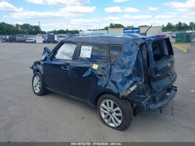 KNDJP3A59J7609768 KIA SOUL +