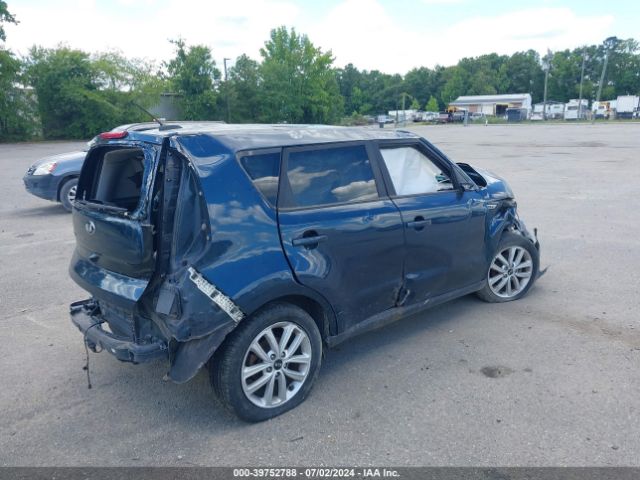KNDJP3A59J7609768 KIA SOUL +