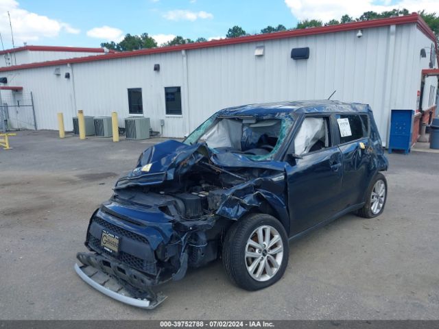 KNDJP3A59J7609768 KIA SOUL +