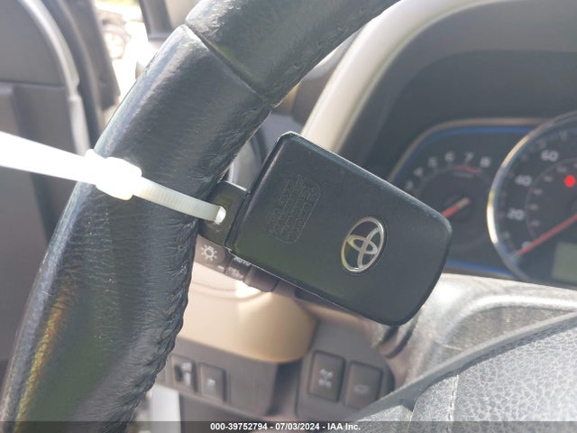Toyota Rav4 Limited 2015 2T3DFREV6FW381575 Image 11