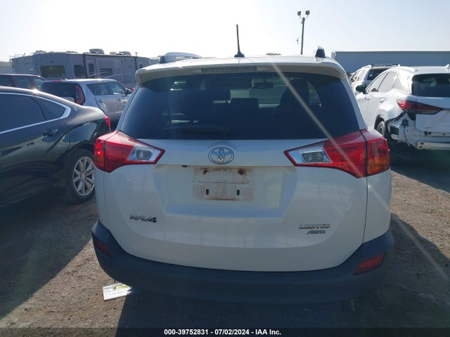 Toyota Rav4 Limited 2015 JTMDFREV1FD124854 Image 17
