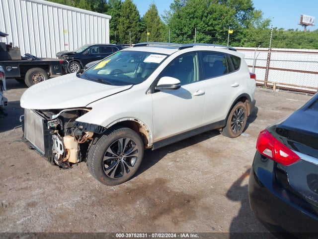 Toyota Rav4 Limited 2015 JTMDFREV1FD124854 Image 2