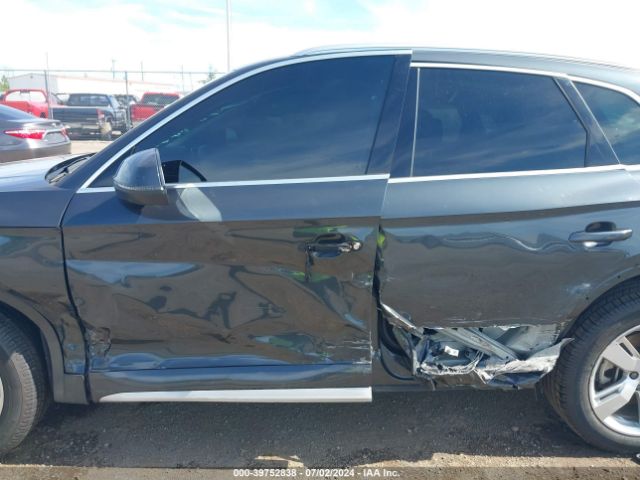 WA1BNAFY8K2087712 Audi Q5 45 Premium