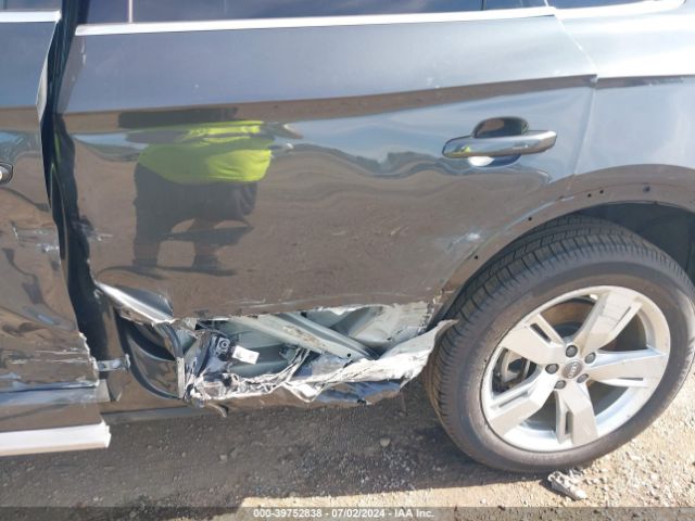 WA1BNAFY8K2087712 Audi Q5 45 Premium