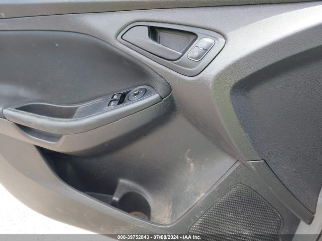 1FADP3E24HL270759 Ford FOCUS S