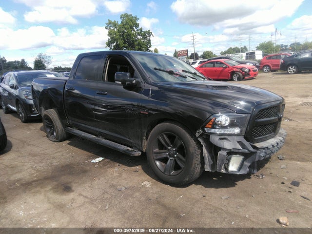 RAM 1500 Night  4x4 5'7 Box 2017 1C6RR7MT7HS809691 Image 1