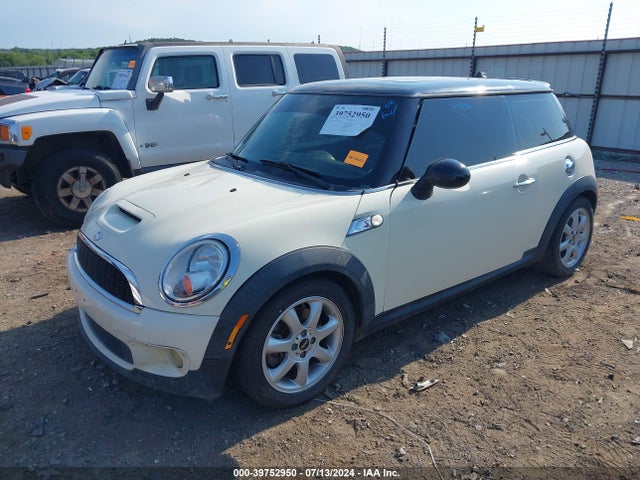 2010 MINI COOPER S WMWMF7C56ATW89782 Photo 1