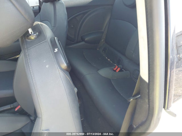 2010 MINI COOPER S WMWMF7C56ATW89782 Photo 7