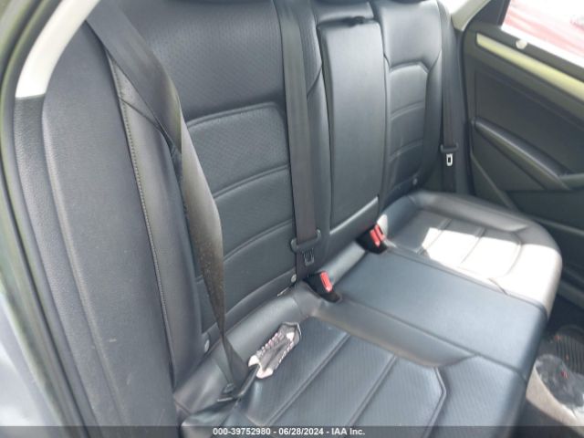 1VWAT7A31EC102469 Volkswagen Passat 1.8t Wolfsburg Edition