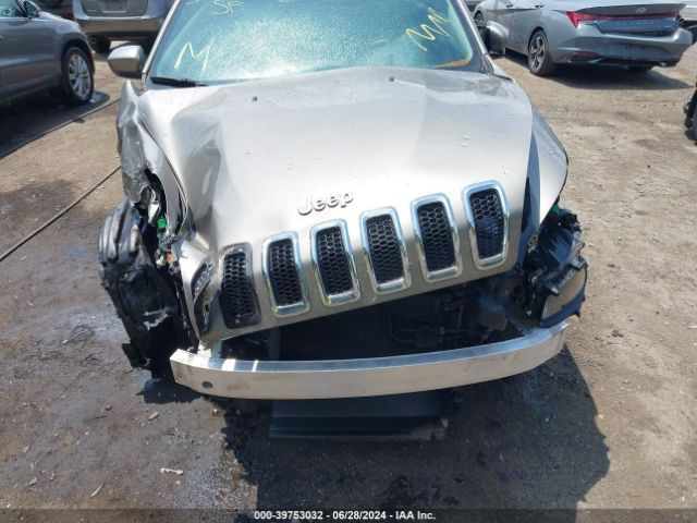 1C4PJMCS3GW251912 Jeep Cherokee Latitude
