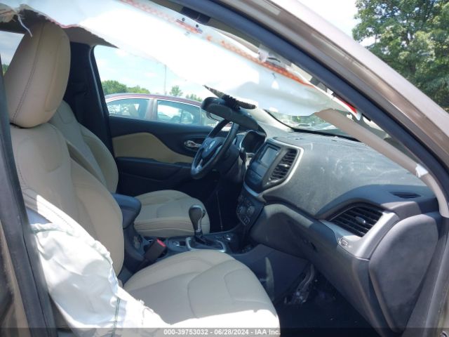 1C4PJMCS3GW251912 Jeep Cherokee Latitude