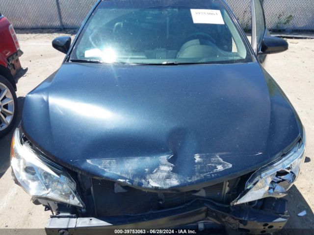 4T1BF1FK2EU470824 Toyota CAMRY SE