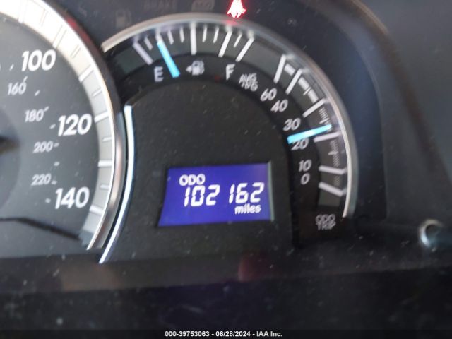 4T1BF1FK2EU470824 Toyota CAMRY SE