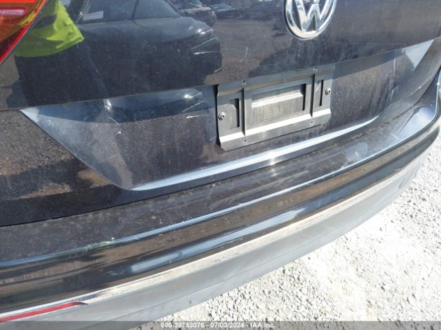 3VV3B7AX4JM062433 Volkswagen Tiguan 2.0t Se/2.0t Sel