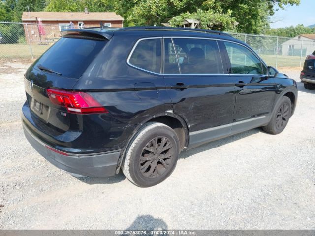 3VV3B7AX4JM062433 Volkswagen Tiguan 2.0t Se/2.0t Sel
