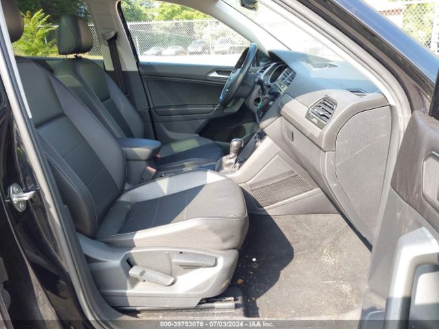 3VV3B7AX4JM062433 Volkswagen Tiguan 2.0t Se/2.0t Sel