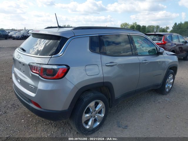 3C4NJDBB5KT839978 Jeep Compass Latitude 4x4