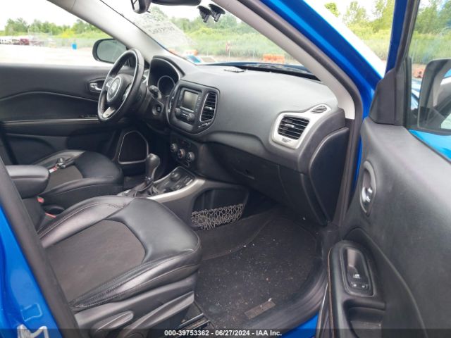 3C4NJDBB3JT256114 Jeep Compass Latitude 4x4