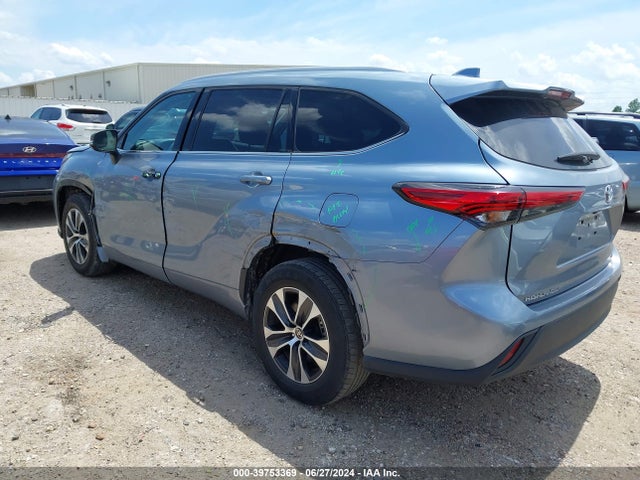 Toyota Highlander Xle 2022 5TDGZRAH9NS103113 Image 3