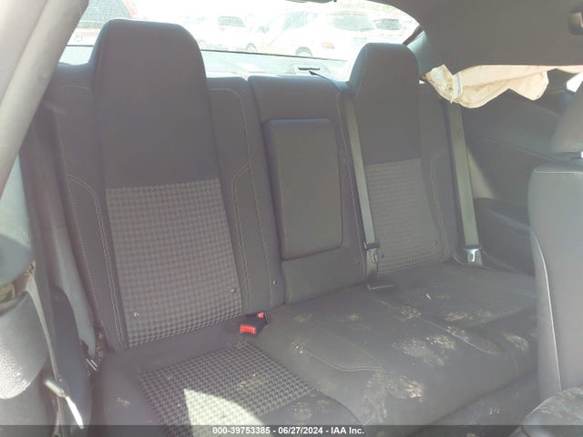 2C3CDZAG6FH719974 Dodge Challenger Sxt