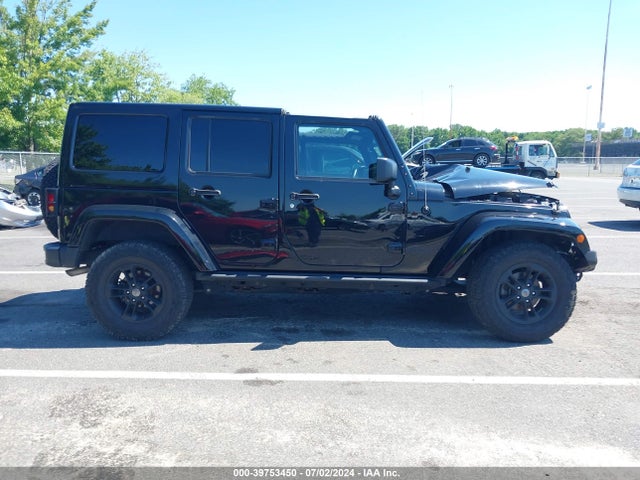 1C4BJWDG1HL527135 Jeep Wrangler Unlimited Sport 4x4