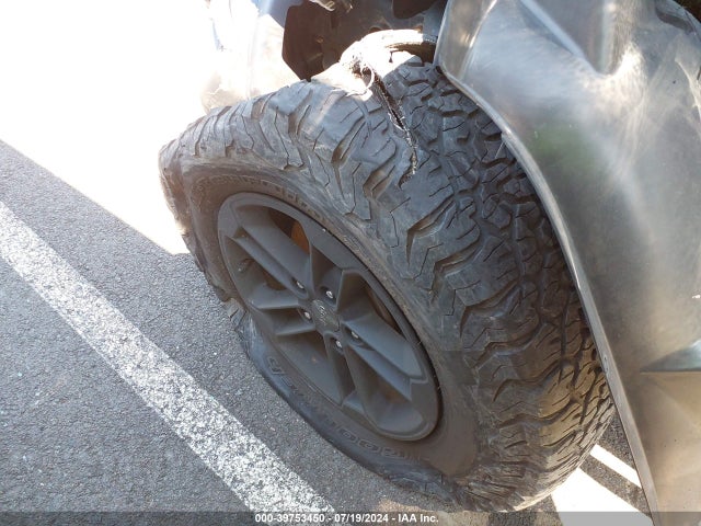 1C4BJWDG1HL527135 Jeep Wrangler Unlimited Sport 4x4