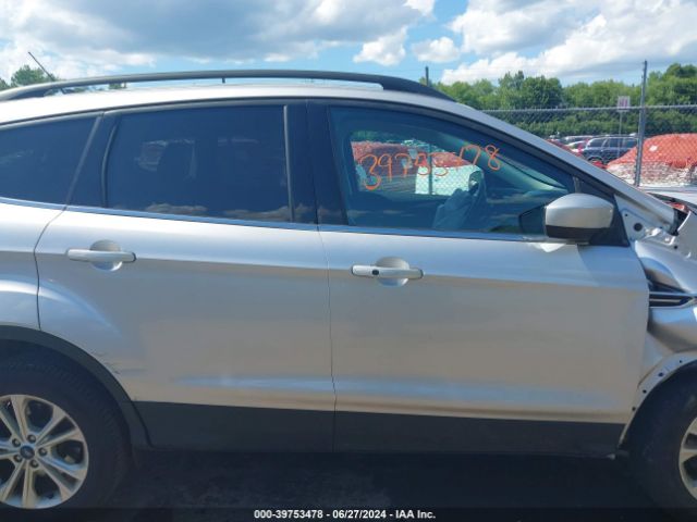 1FMCU9HD9KUB82558 Ford ESCAPE SEL