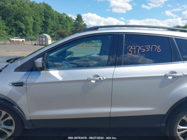 1FMCU9HD9KUB82558 Ford ESCAPE SEL