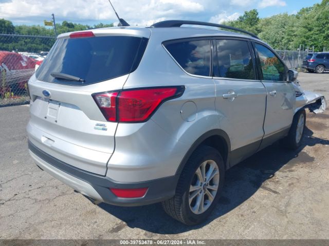 1FMCU9HD9KUB82558 Ford ESCAPE SEL