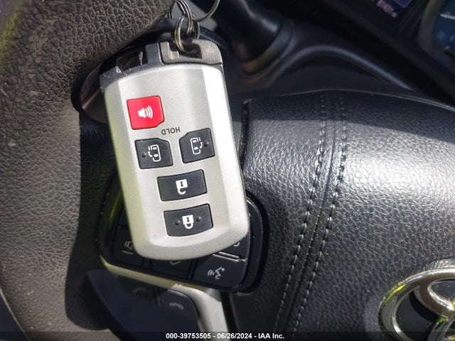 Toyota SIENNA LE 2020 5TDKZ3DC0LS024322 Image 11