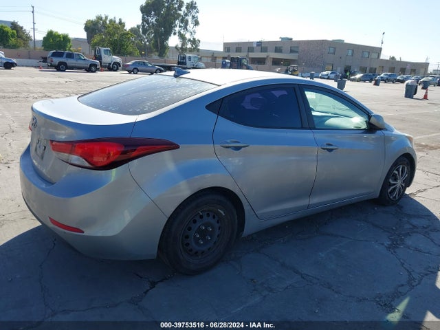 Hyundai ELANTRA SE 2016 5NPDH4AE3GH700328 Image 4