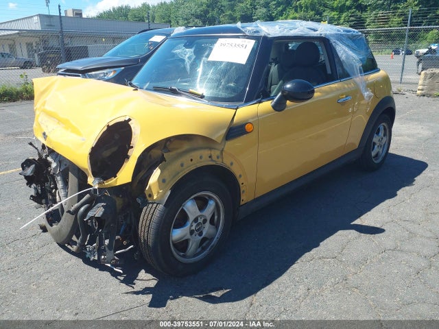 2007 MINI COOPER WMWMF33507TT50291 Photo 1