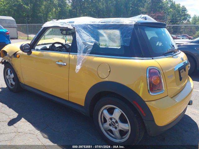 2007 MINI COOPER WMWMF33507TT50291 Photo 2