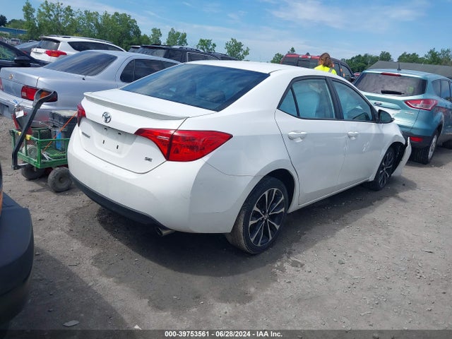 Toyota COROLLA SE 2018 2T1BURHE6JC002487 Image 4