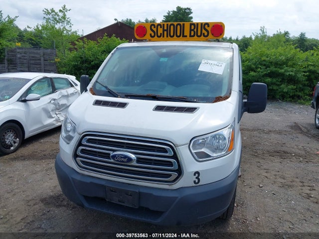 1FBZX2ZM2HKB14056 Ford Transit-350 Xlt