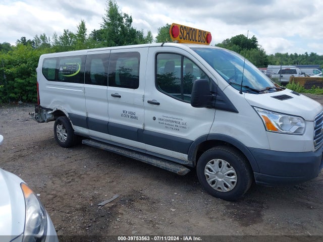1FBZX2ZM2HKB14056 Ford Transit-350 Xlt