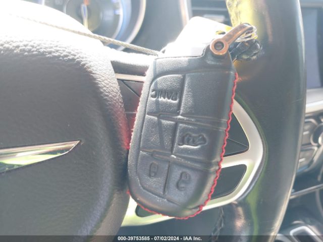 2C3CCAKG9JH160285 Chrysler 300 Limited Awd