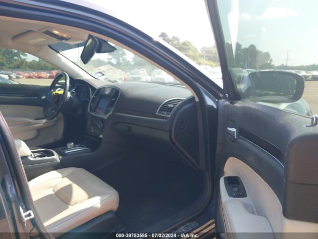 2C3CCAKG9JH160285 Chrysler 300 Limited Awd