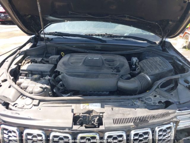 1C4RJFCG7HC668582 Jeep Grand Cherokee Overland 4x4